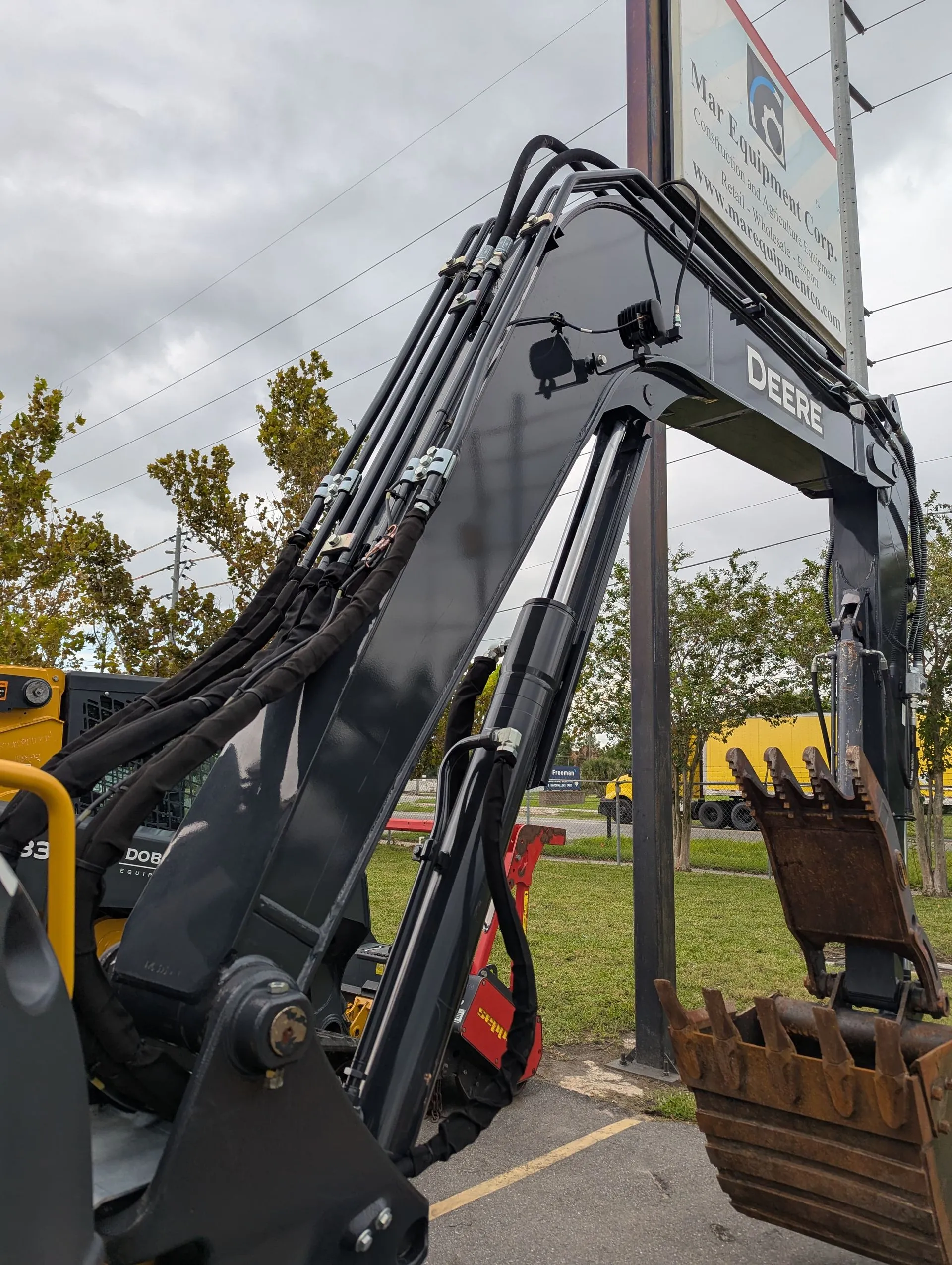 2024 John Deere 85 P-Tier Mid-Size Excavator - Image 4