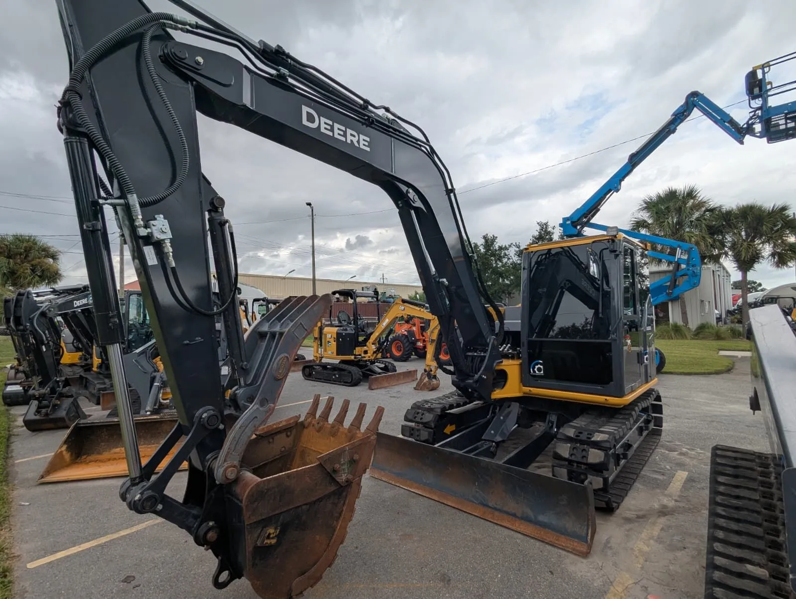 2024 John Deere 85 P-Tier Mid-Size Excavator