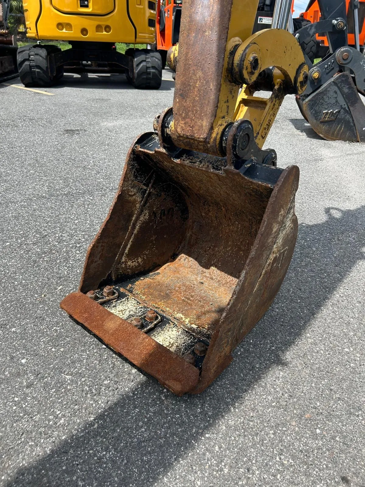 2022 Caterpillar 302.7 DCR Mini Excavator - Image 5