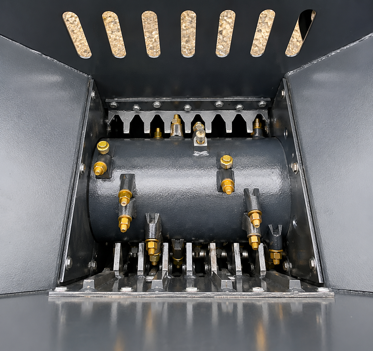 WIG 72" Hydraulic Asphalt Block Crusher Attachment - Image 3