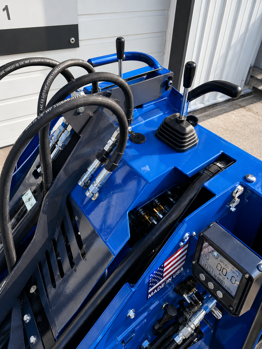 Unused AGT MX-MRW14 Mini Skid Steer - Image 2