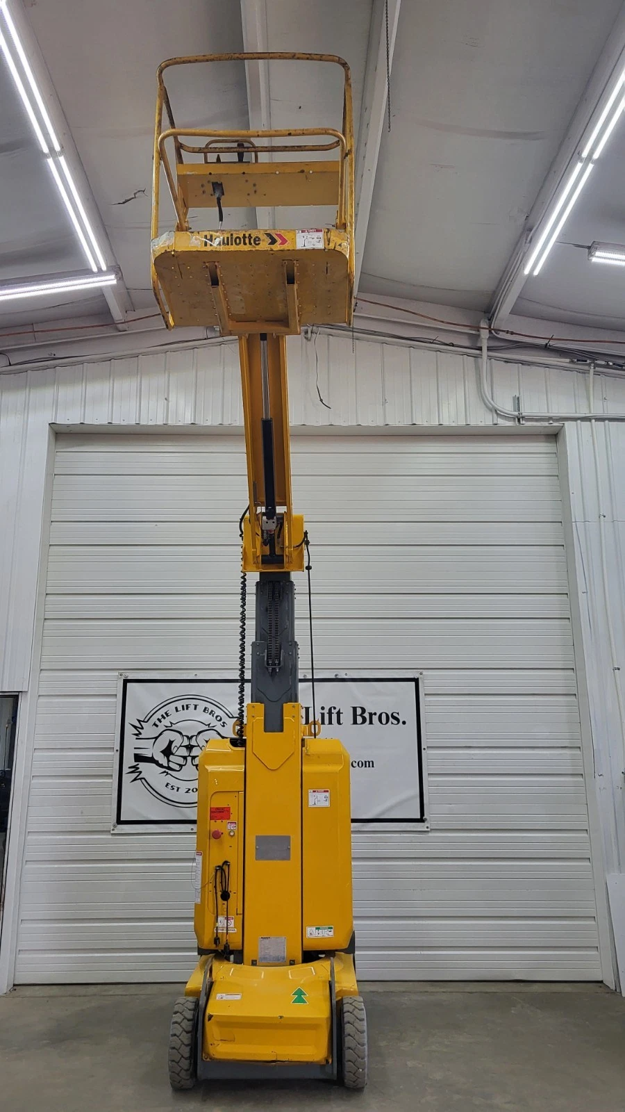 2016 Haulotte Star 22J 20ft Vertical Mast Boom Lift - Image 2