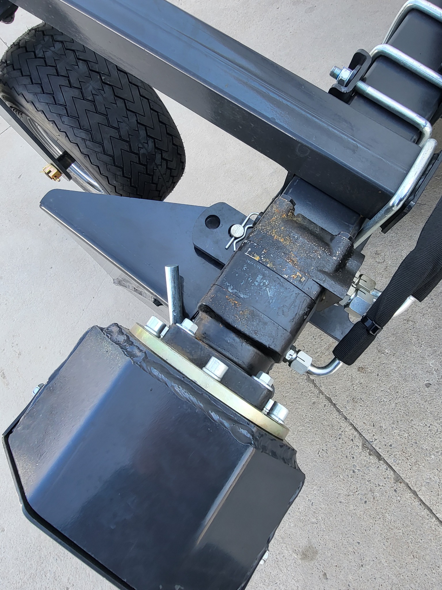 Arteer Soil Conditioner Harley Power Rake Hydraulic Attachment - Image 12