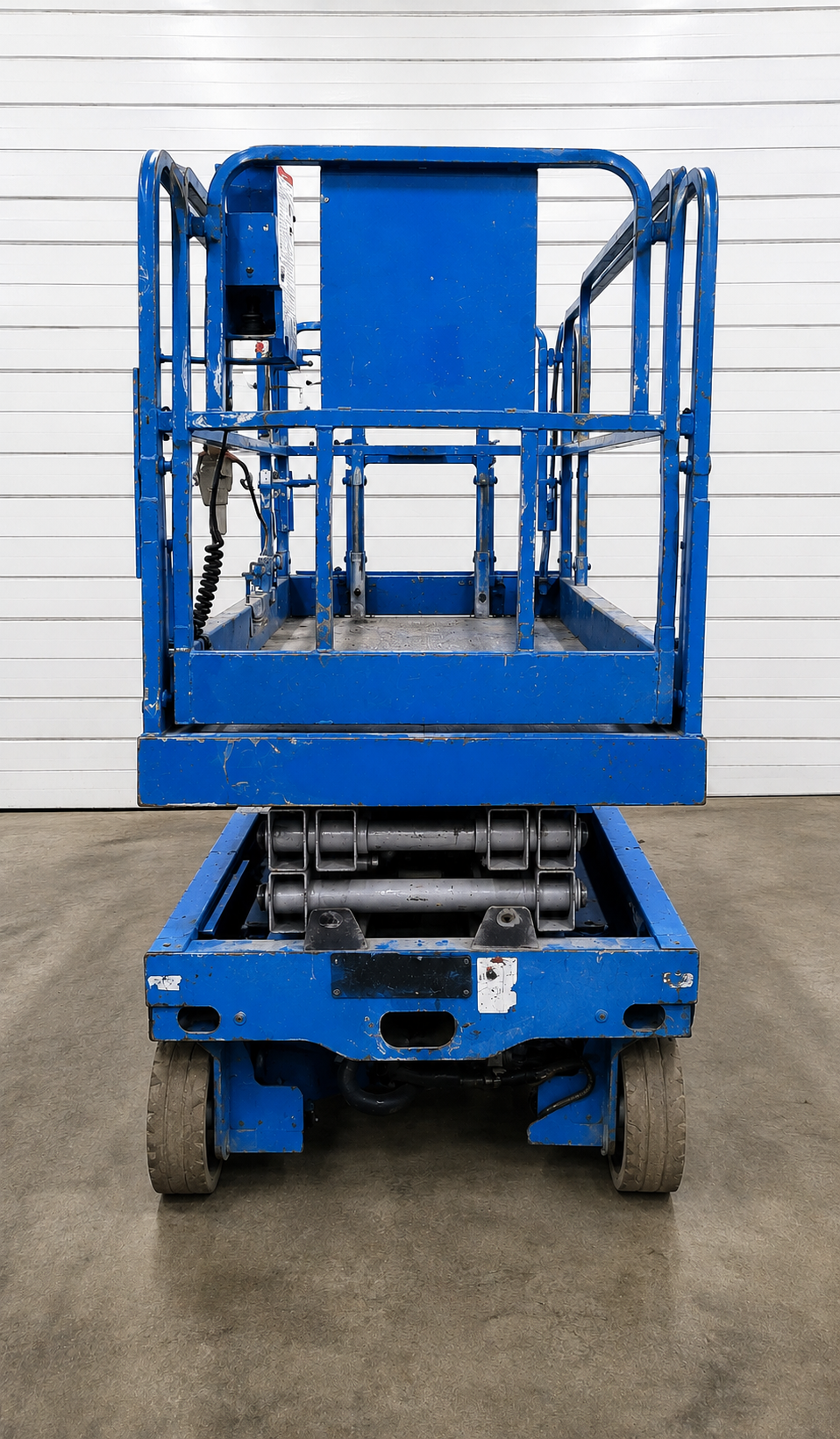 Genie GS-2046 20 ft. Electric Scissor Lift - Image 2
