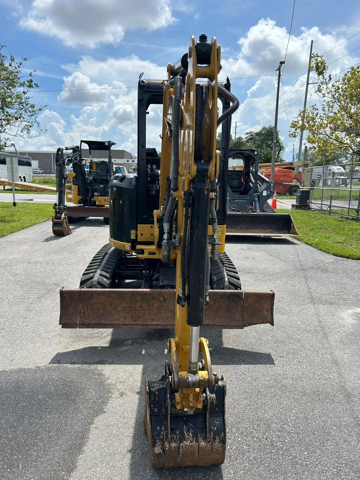 2022 Caterpillar 302.7 DCR Mini Excavator - Image 2