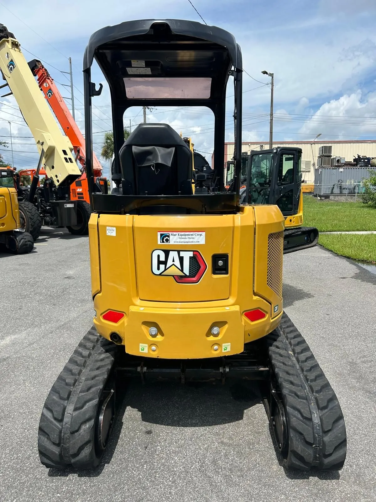 2022 Caterpillar 302.7 DCR Mini Excavator - Image 3
