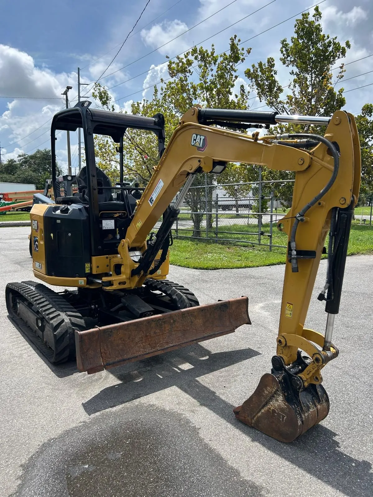 2022 Caterpillar 302.7 DCR Mini Excavator - Image 5