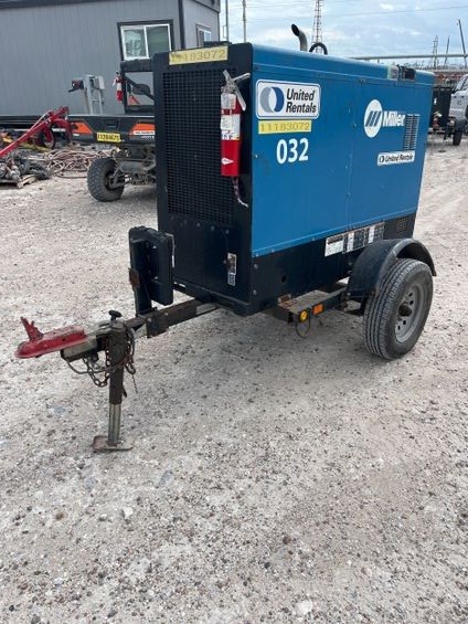 2021 Miller Big Blue 500 Pro Engine-Driven Welder/Generator - Image 4