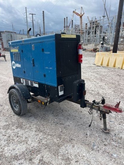 2021 Miller Big Blue 500 Pro Engine-Driven Welder/Generator - Image 5
