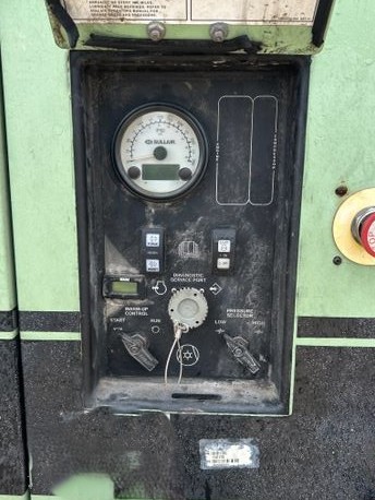 2019 Sullair 400HDPQ-CU Portable Air Compressor - Image 2