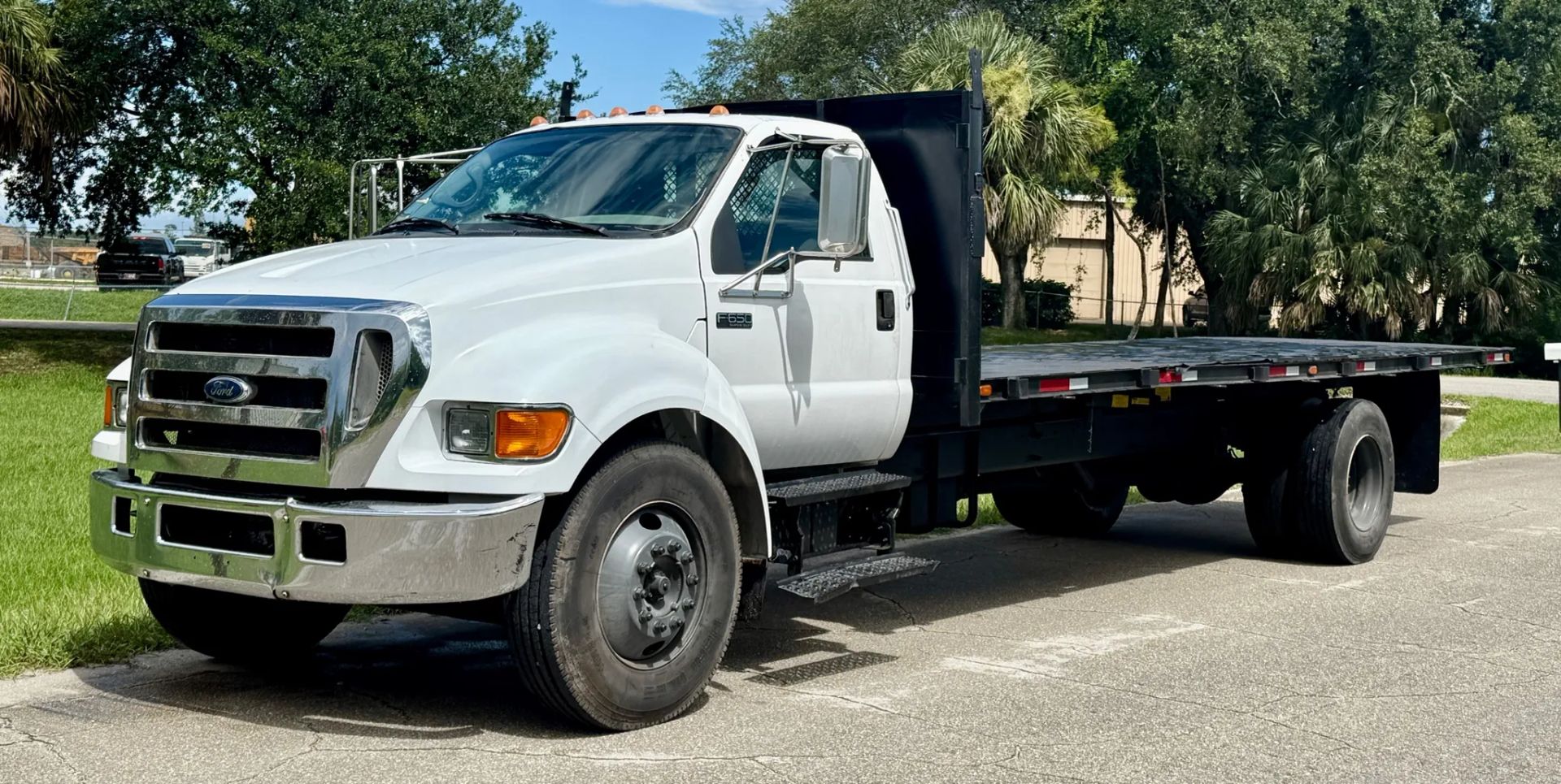 2006 Ford F-650 Commercial Super Duty Flatbed/Dump Truck