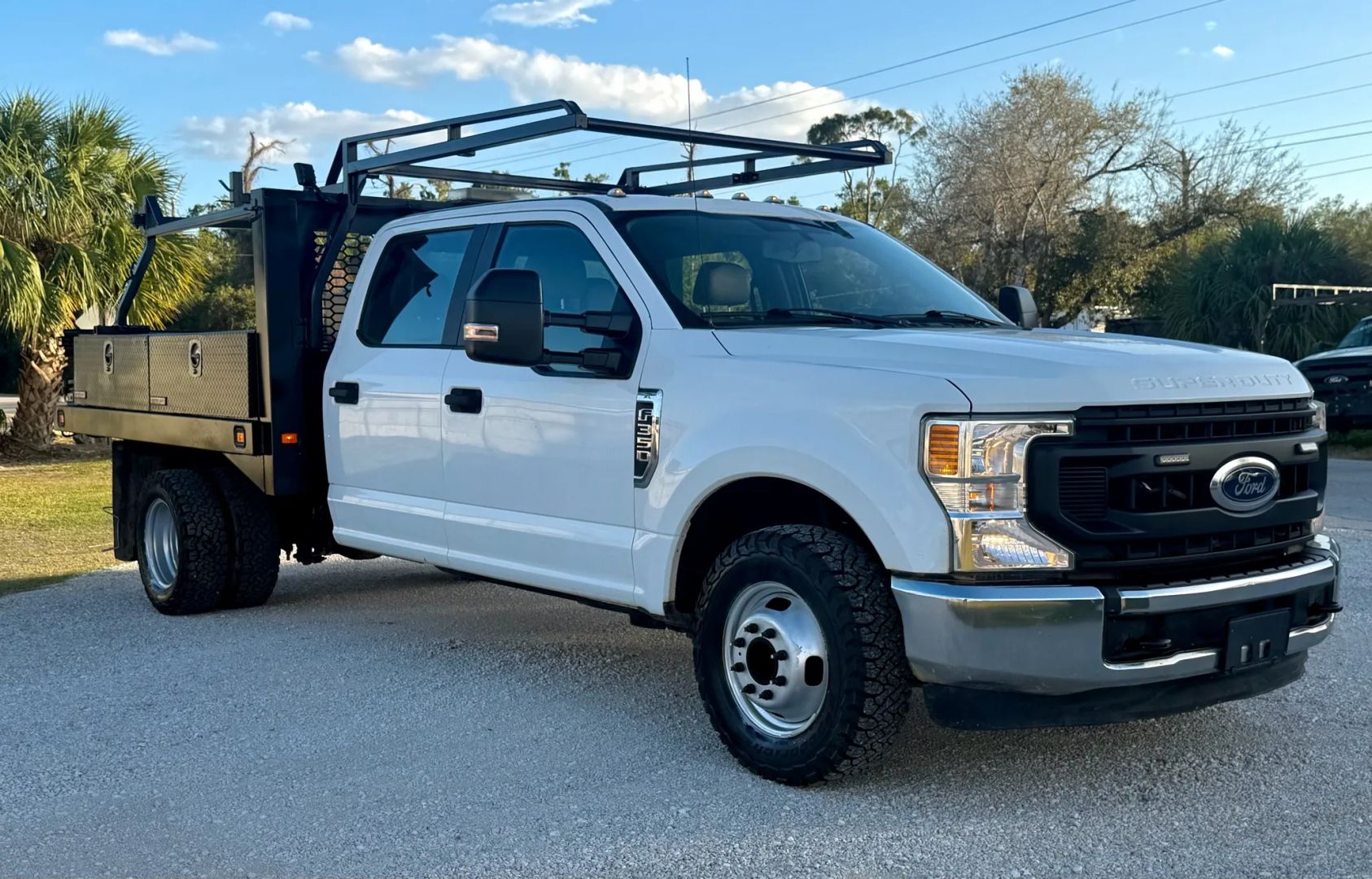 2020 Ford F-350 Super Duty Flatbed Truck - Image 14