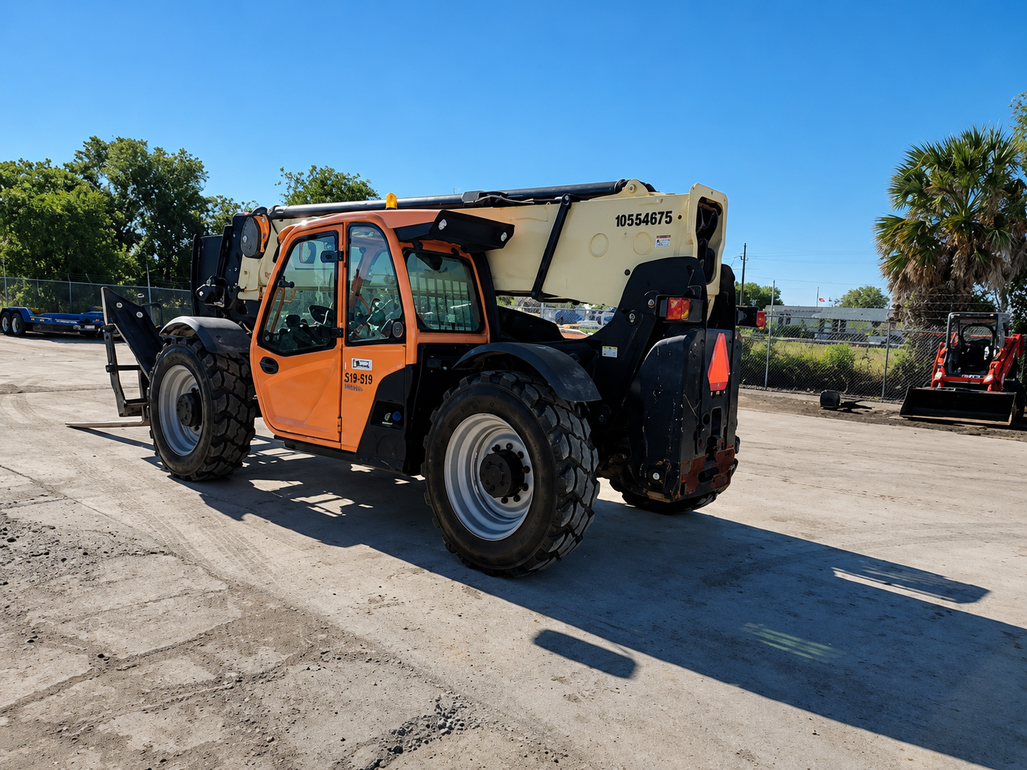 2017 JLG 1255 Telehandler - Image 2