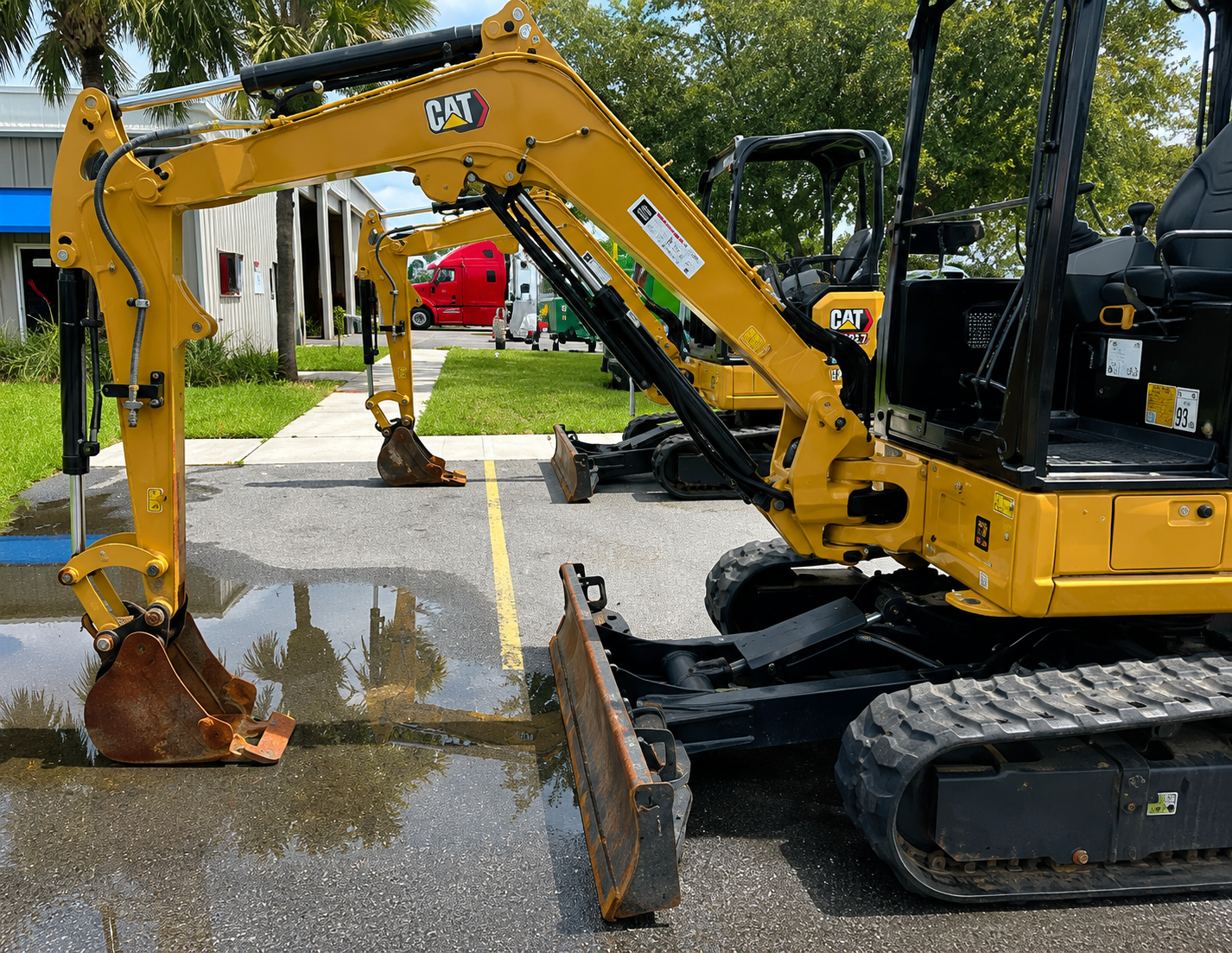 2021 Caterpillar 302.7 DCR Mini Excavator - Image 11