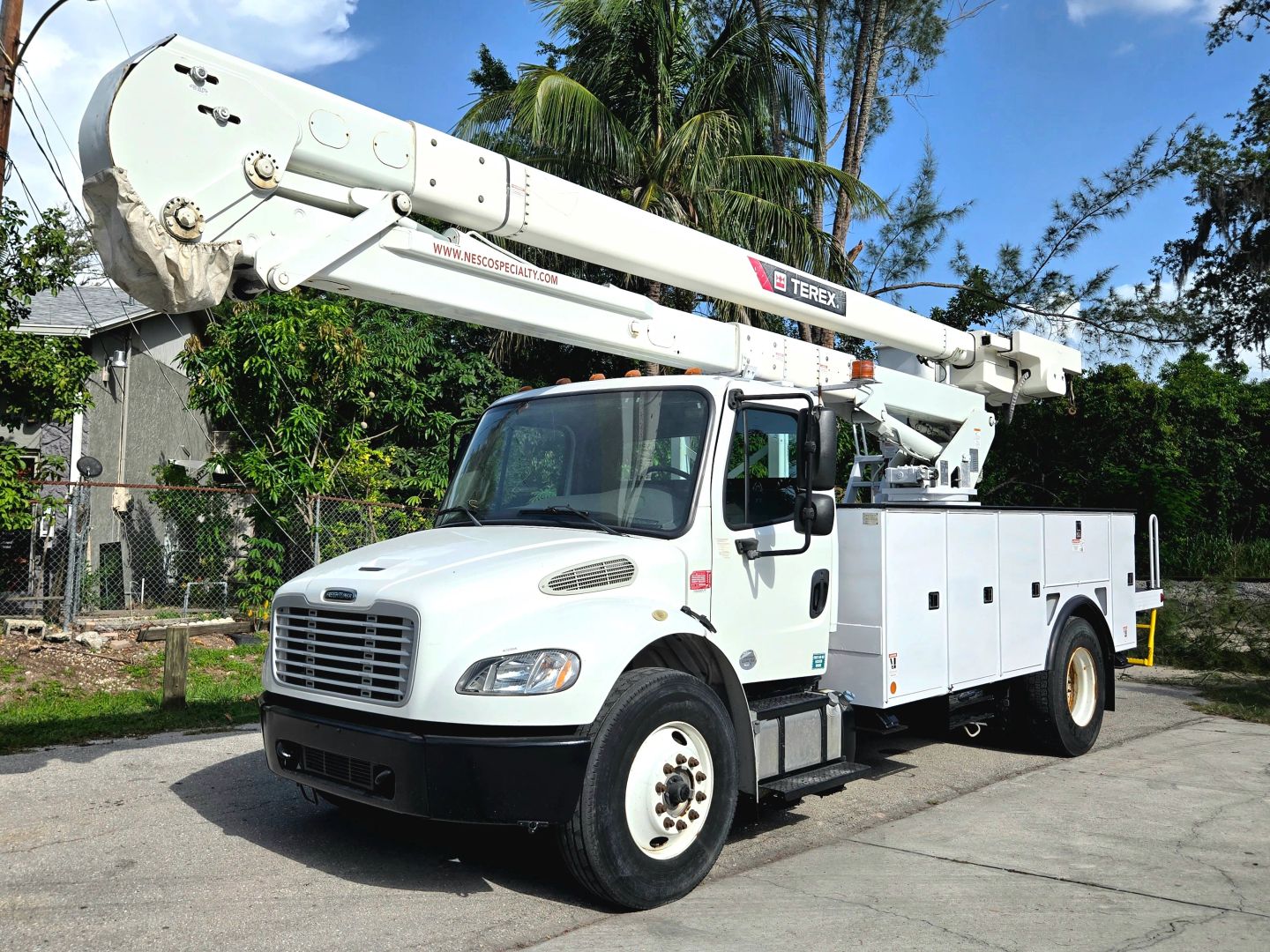 2016 Freightliner M2 106 Bucket Truck