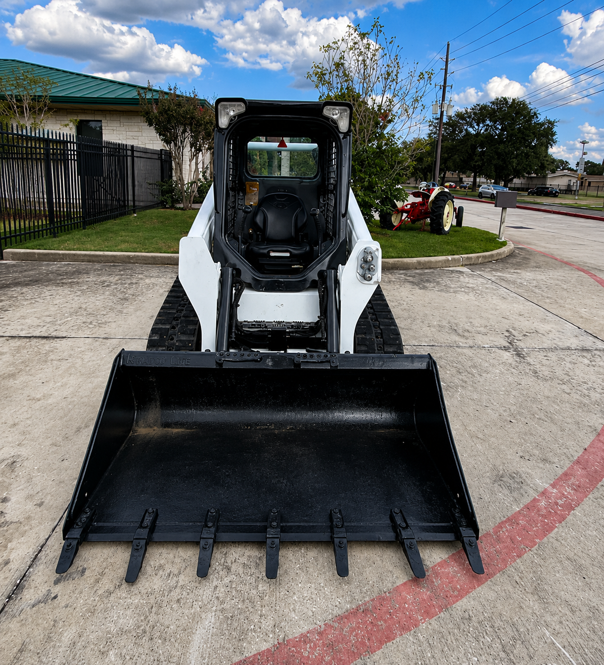 2017 Bobcat T590 Compact Track Loader  - Image 3