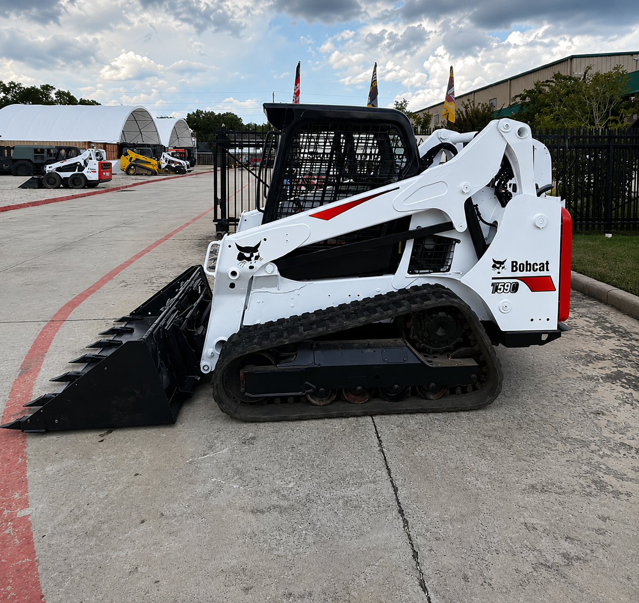 2017 Bobcat T590 Compact Track Loader  - Image 4