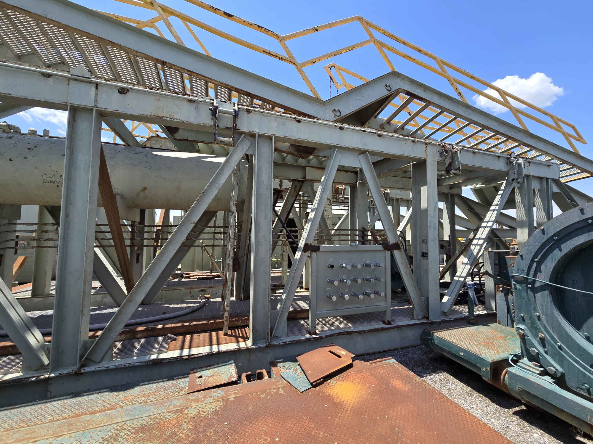 Pyramid Mast/Substructure - Image 9