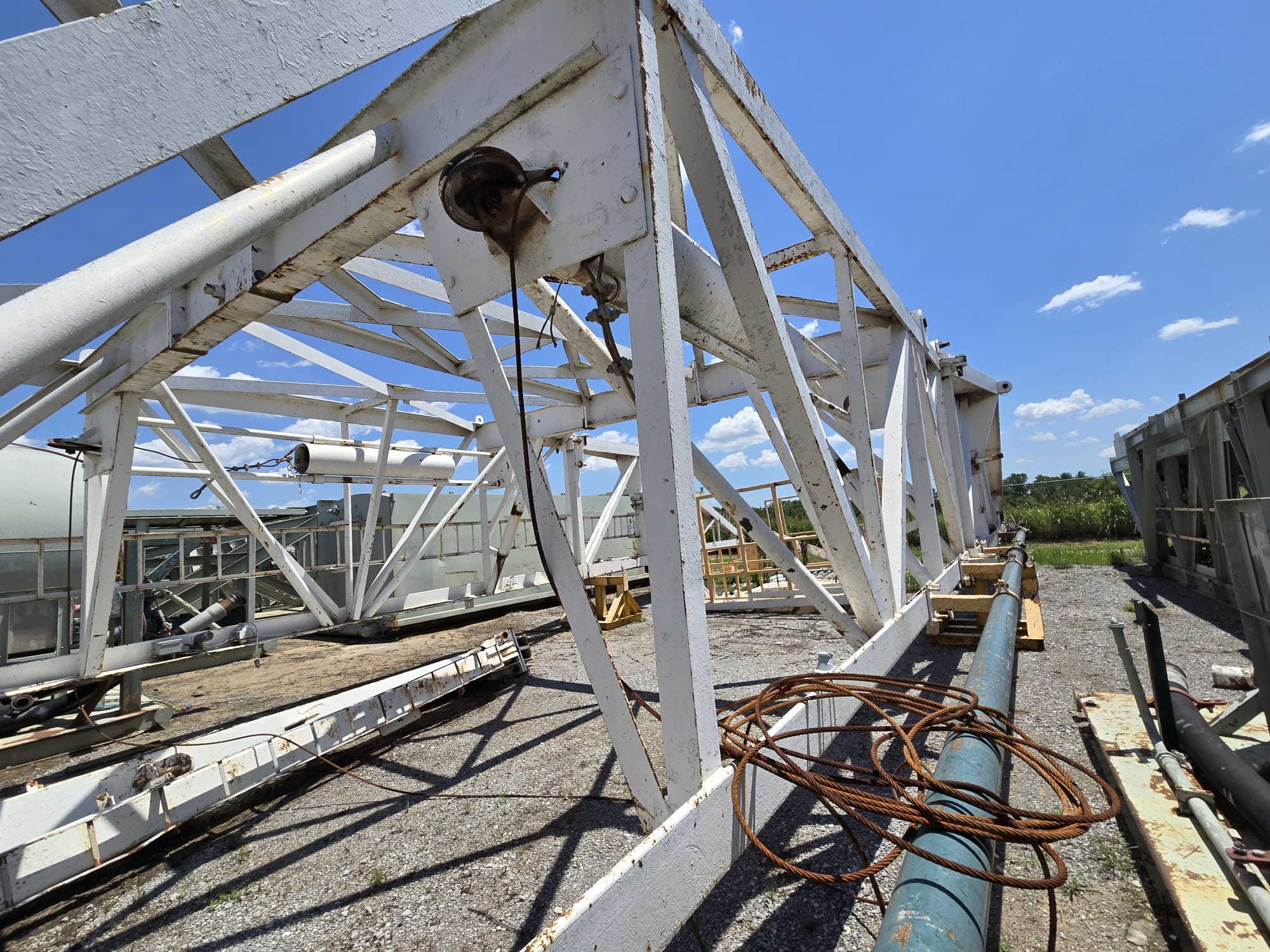 Pyramid Mast/Substructure