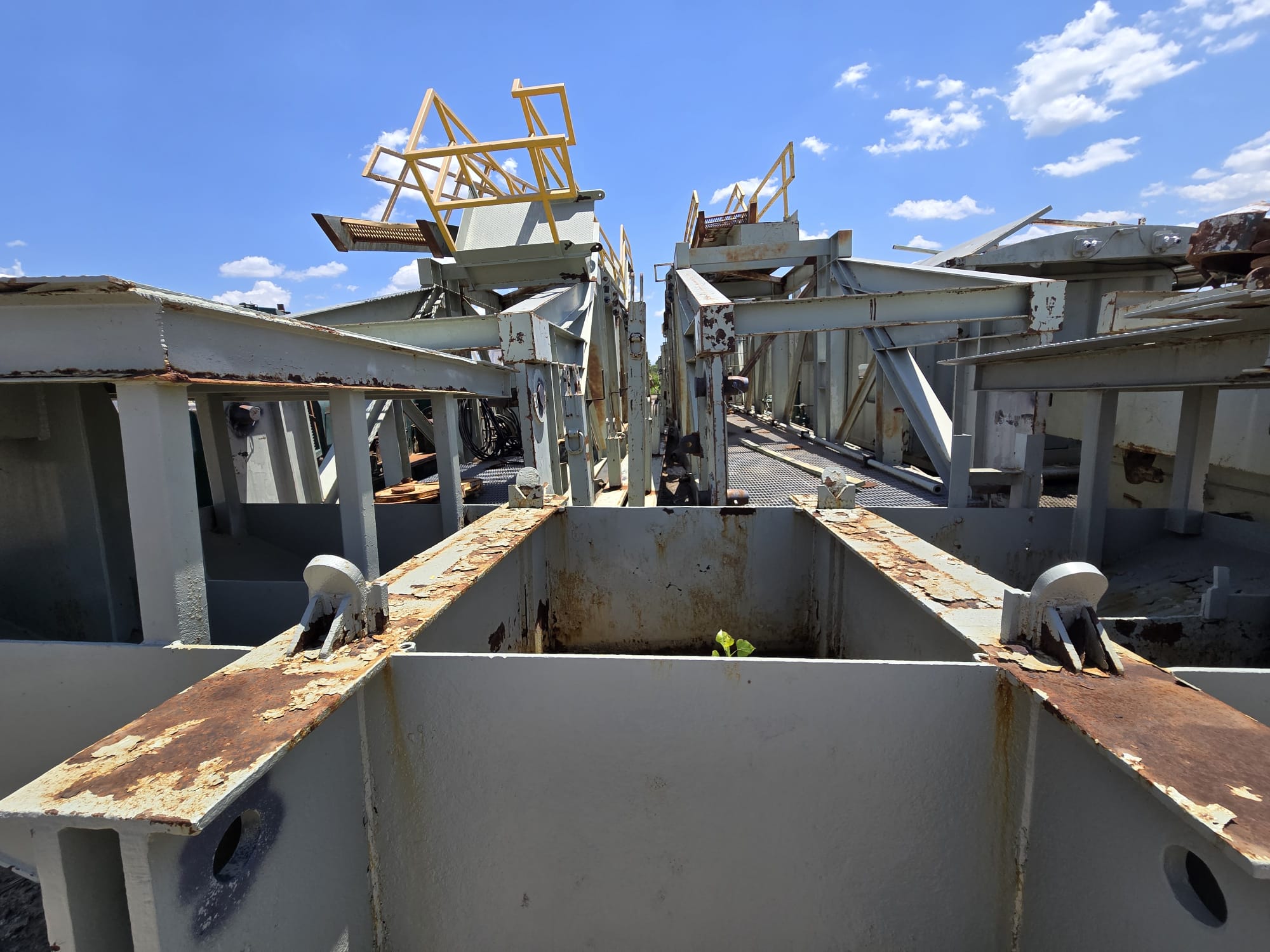 Pyramid Mast/Substructure - Image 13