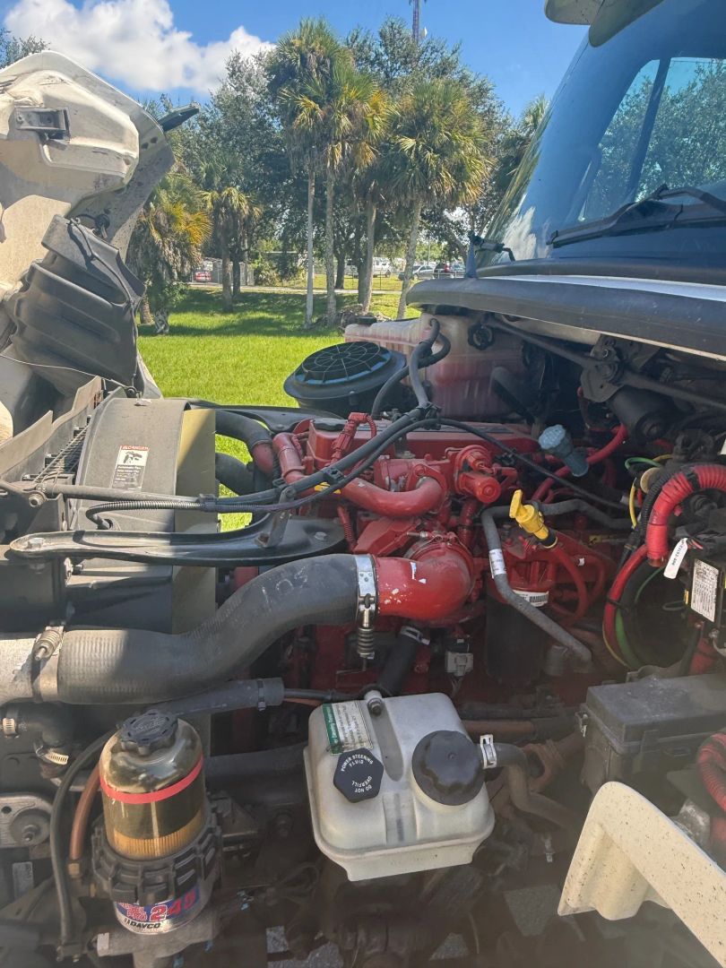 2019 Freightliner M106 M2 Refrigerated Cargo Truck - Image 14