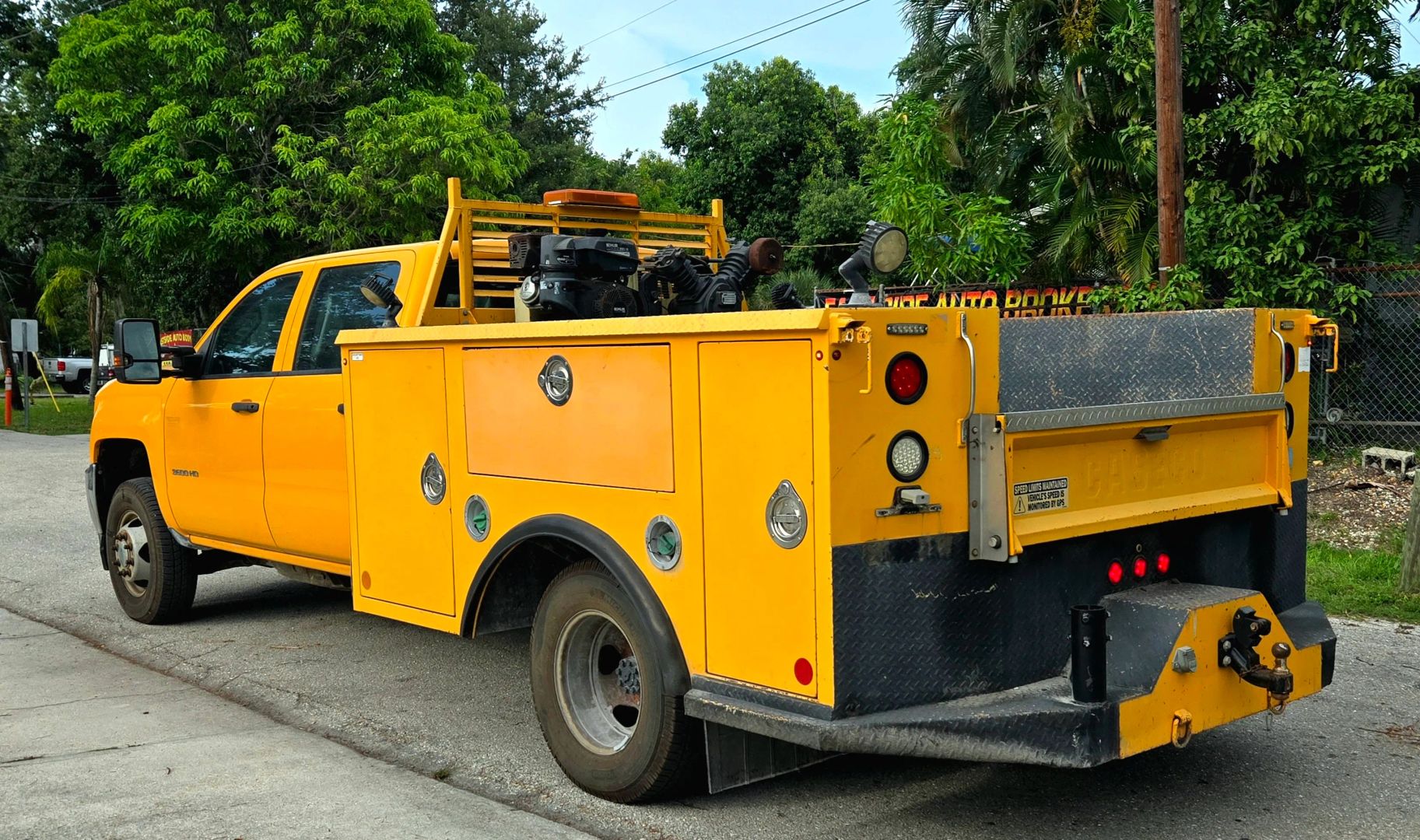 2016 Chevrolet Silverado 3500 HD Service Truck - Image 3