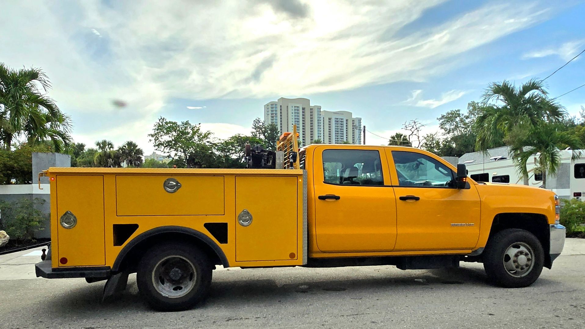 2016 Chevrolet Silverado 3500 HD Service Truck - Image 6