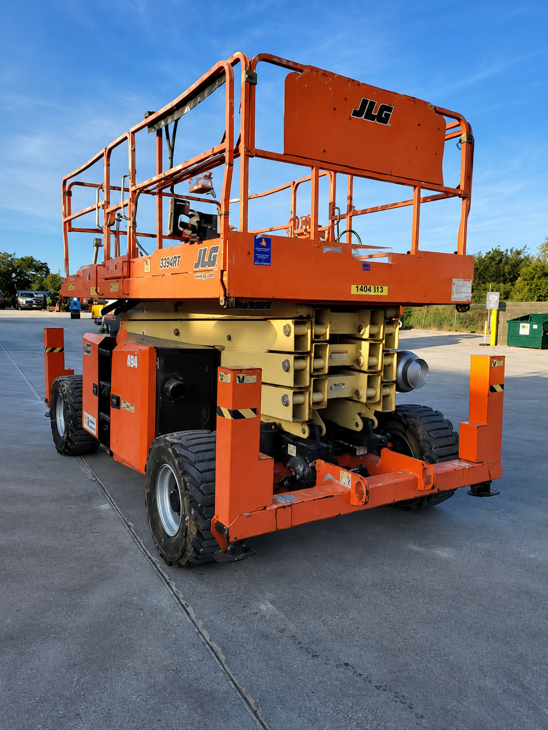 2019 JLG 430LRT Rough Terrain Scissor Lift - Image 3
