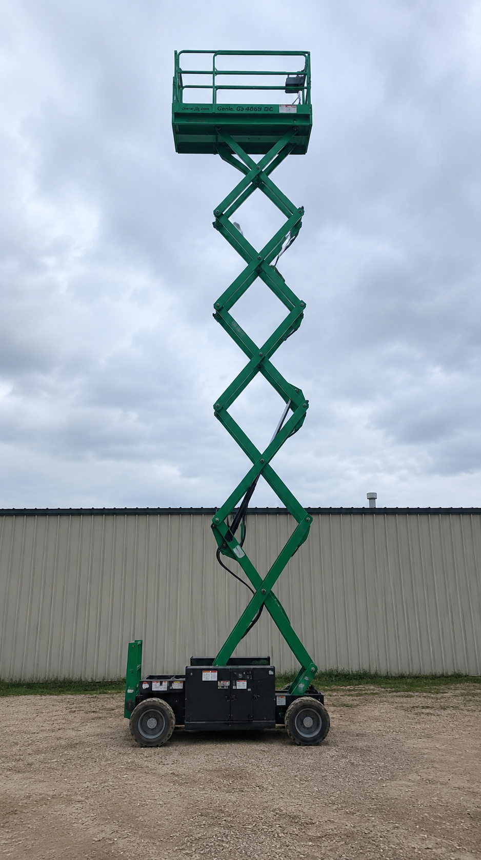 2016 Genie 4069DC 40' Rough Terrain Lift - Image 3