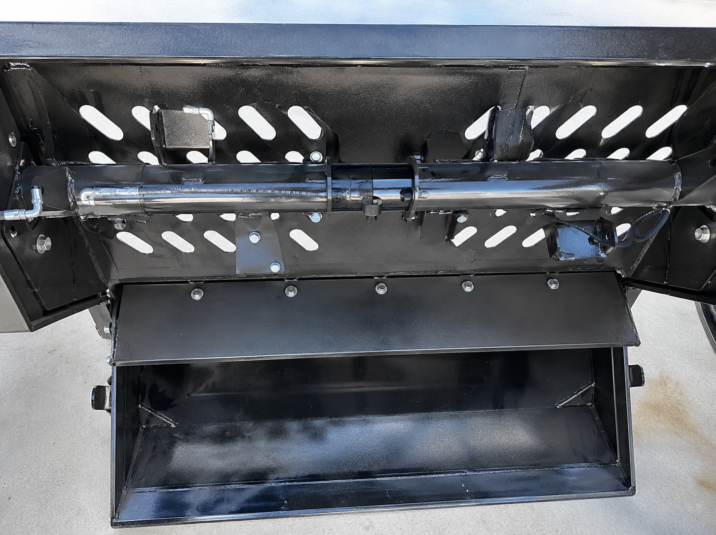 GIYI Rock Rake Attachment - Image 4