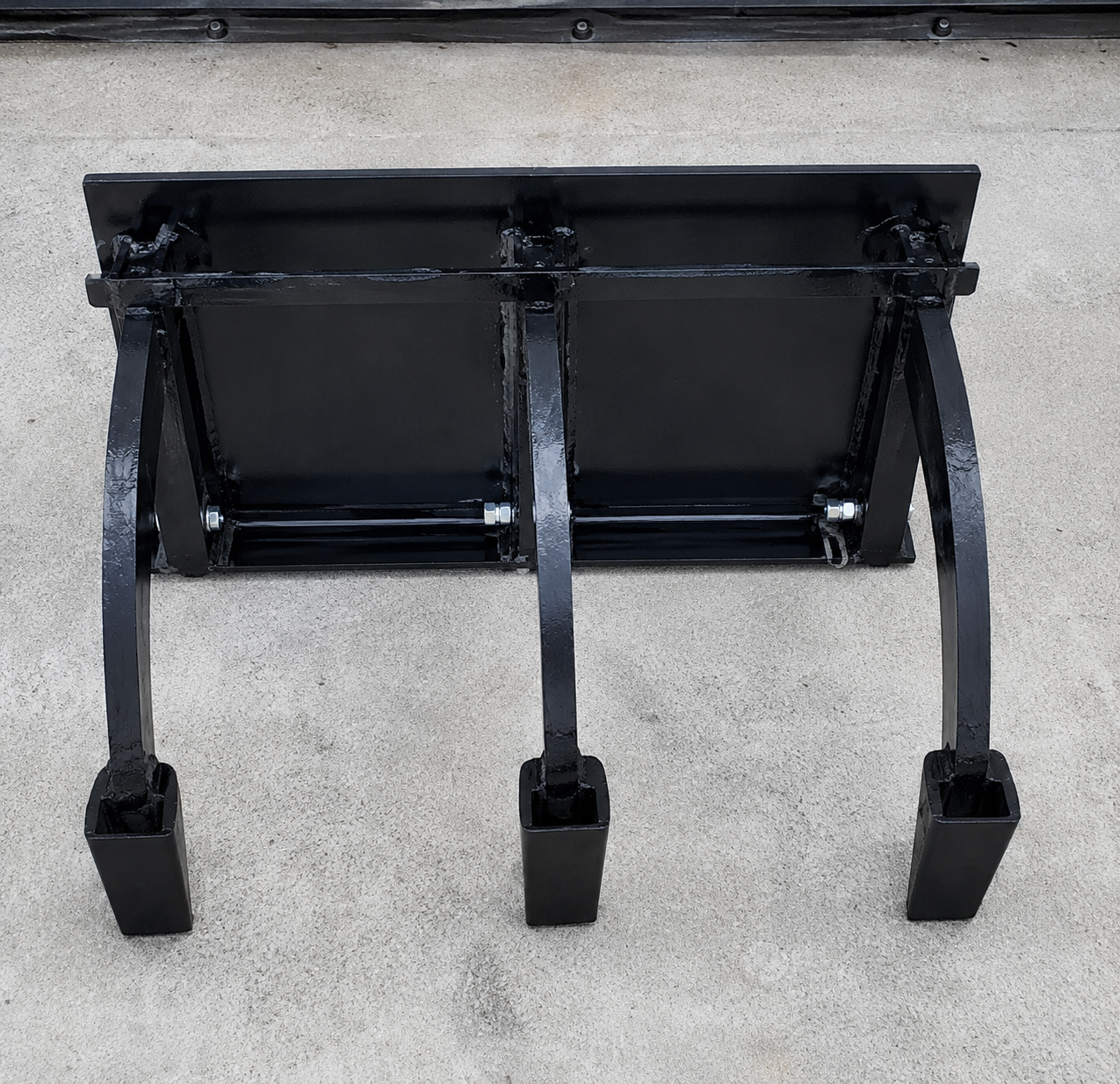 GIYI Heavy Duty Mini Skid Steer Ripper Attachment - Image 2