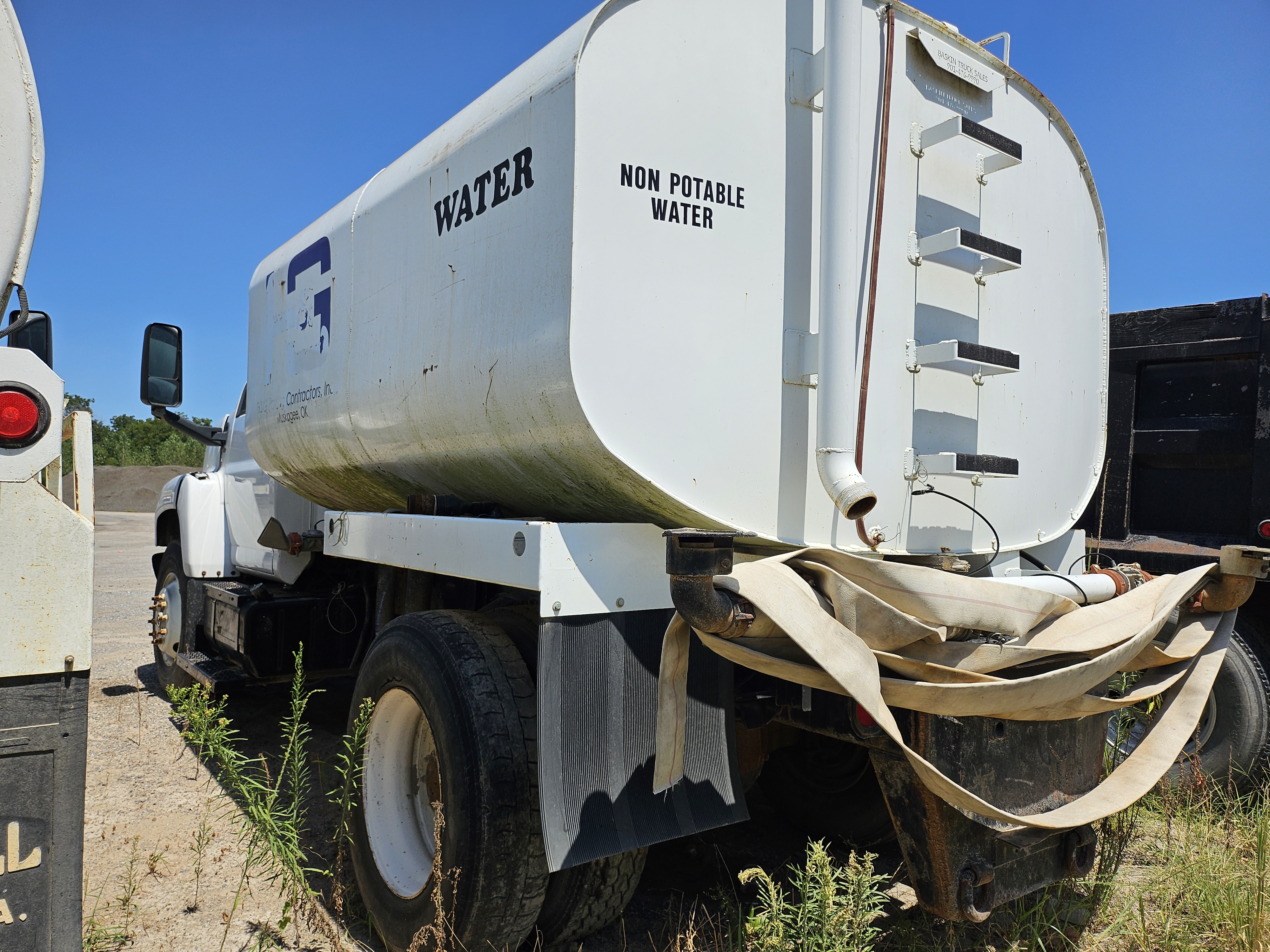 2007 GMC Topkick C6500 Water Truck - Image 15