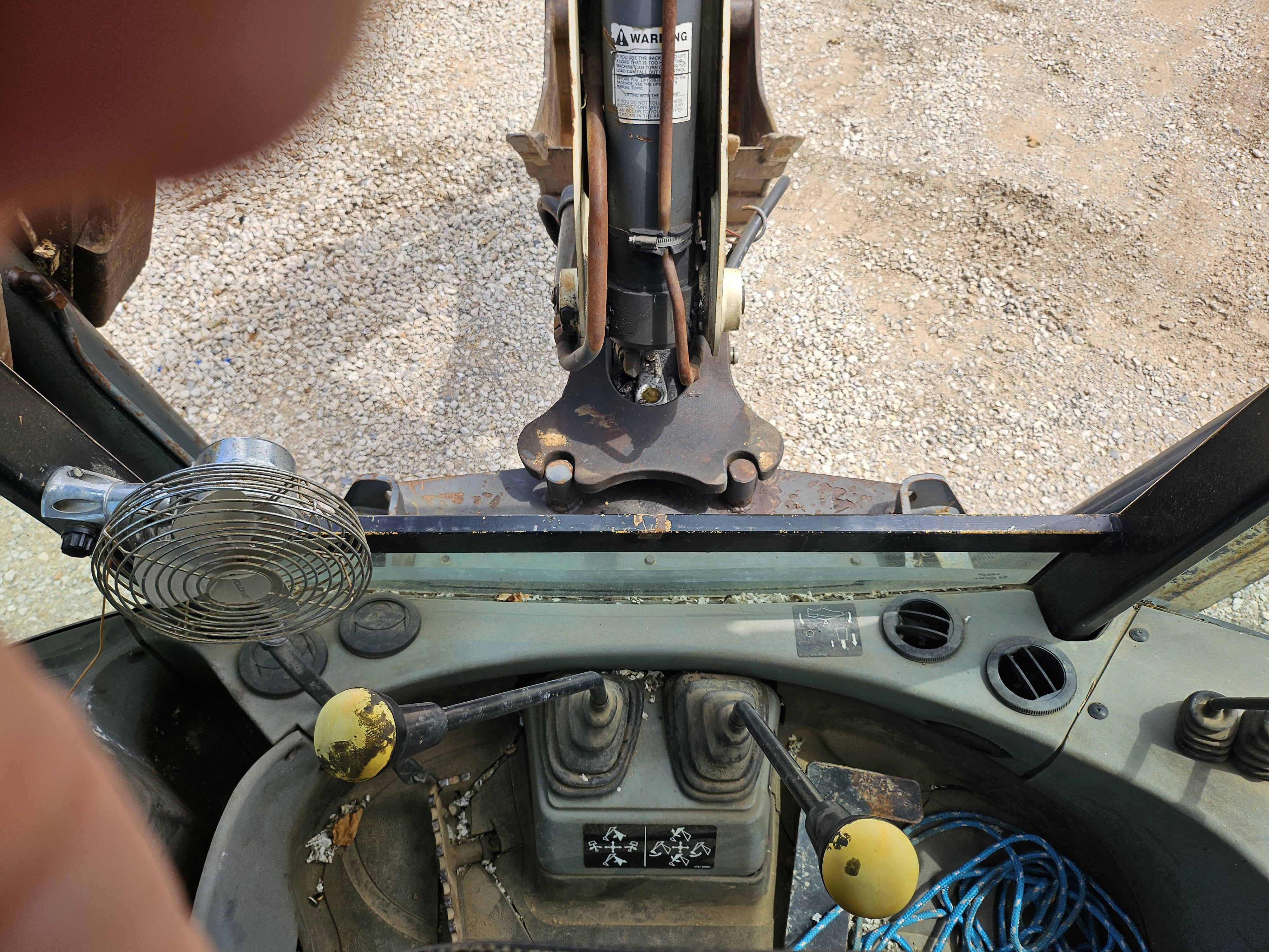 2006 Terex 760B Backhoe Loader - Image 11
