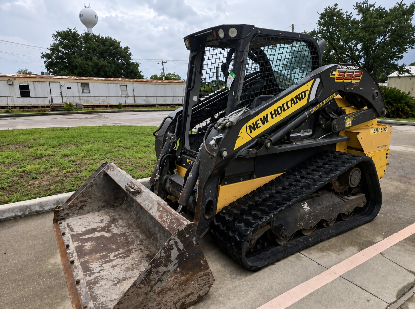 2020 New Holland C332