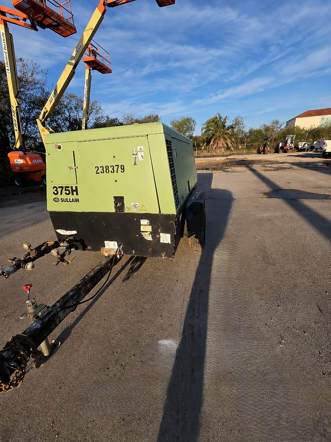 2017 Sullair 375H DPQ-JD3 Air Compressor - Image 2