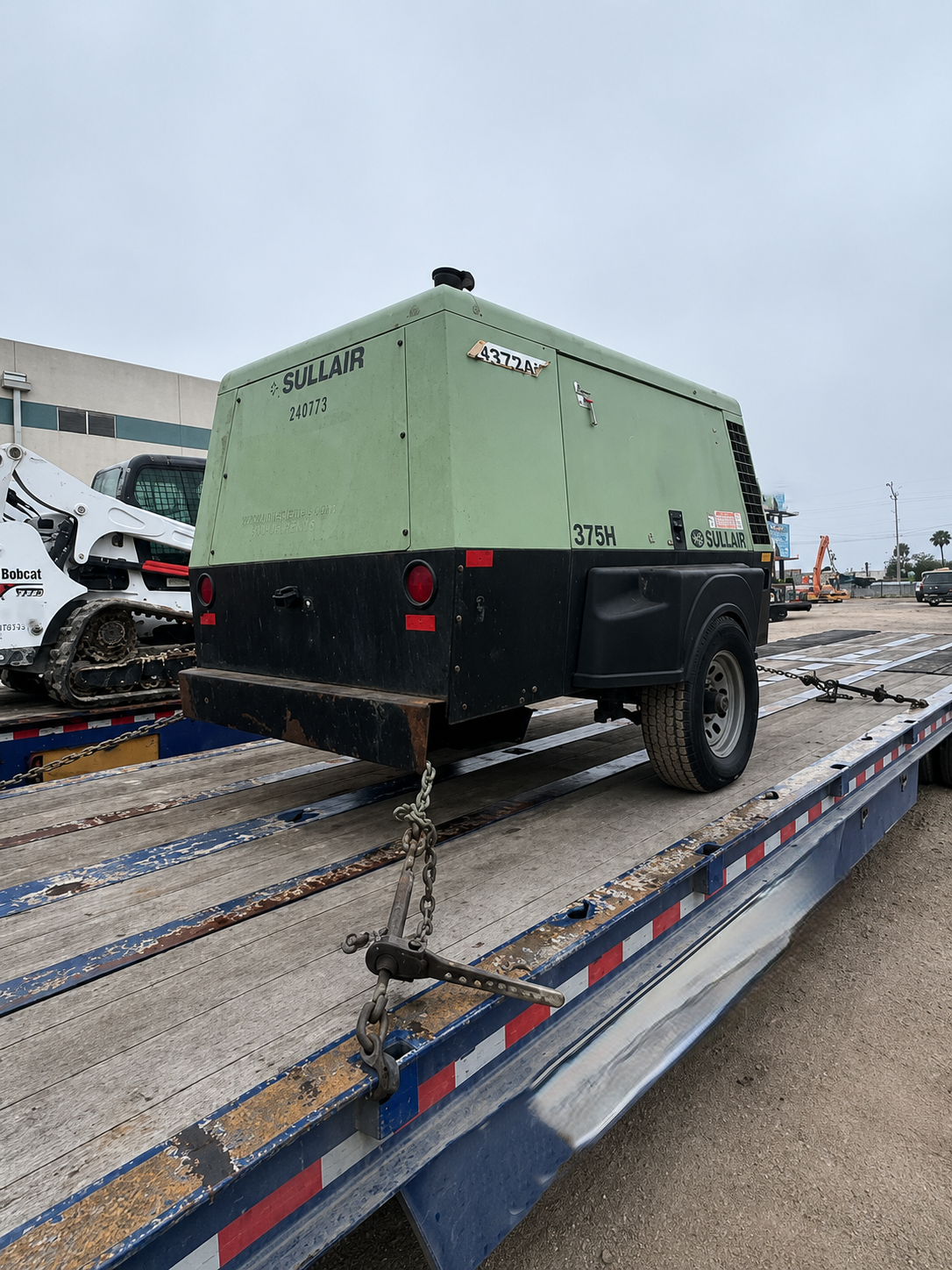 2017 Sullair 375H DPQ-JD3 Air Compressor - Image 3