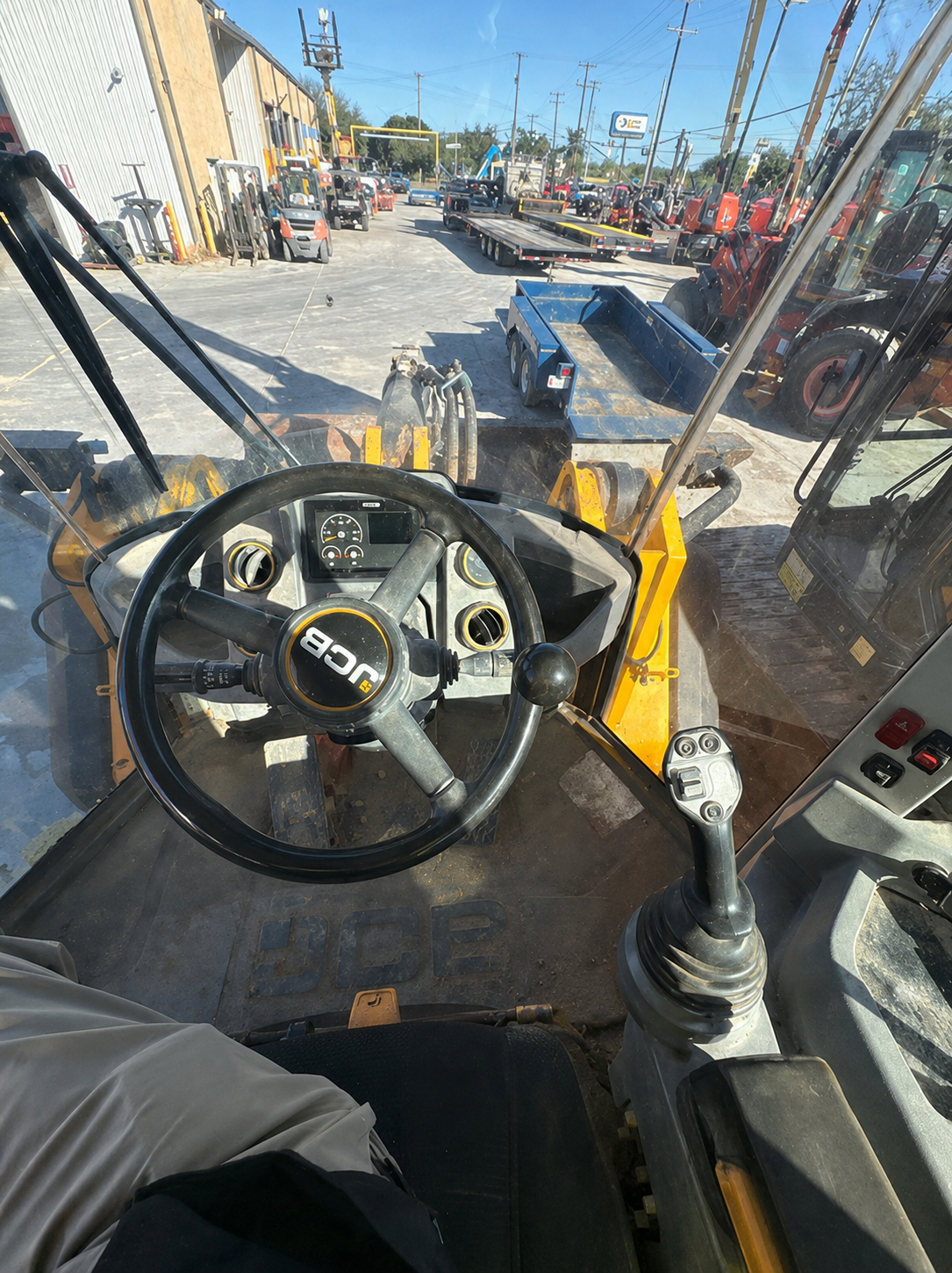 2019 JCB 437ZX Wheel Loader - Image 4