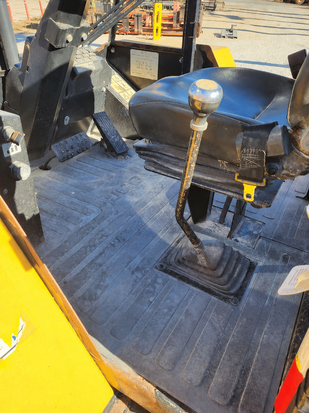 2019 JCB 930-4 Rough Terrain Forklift - Image 5