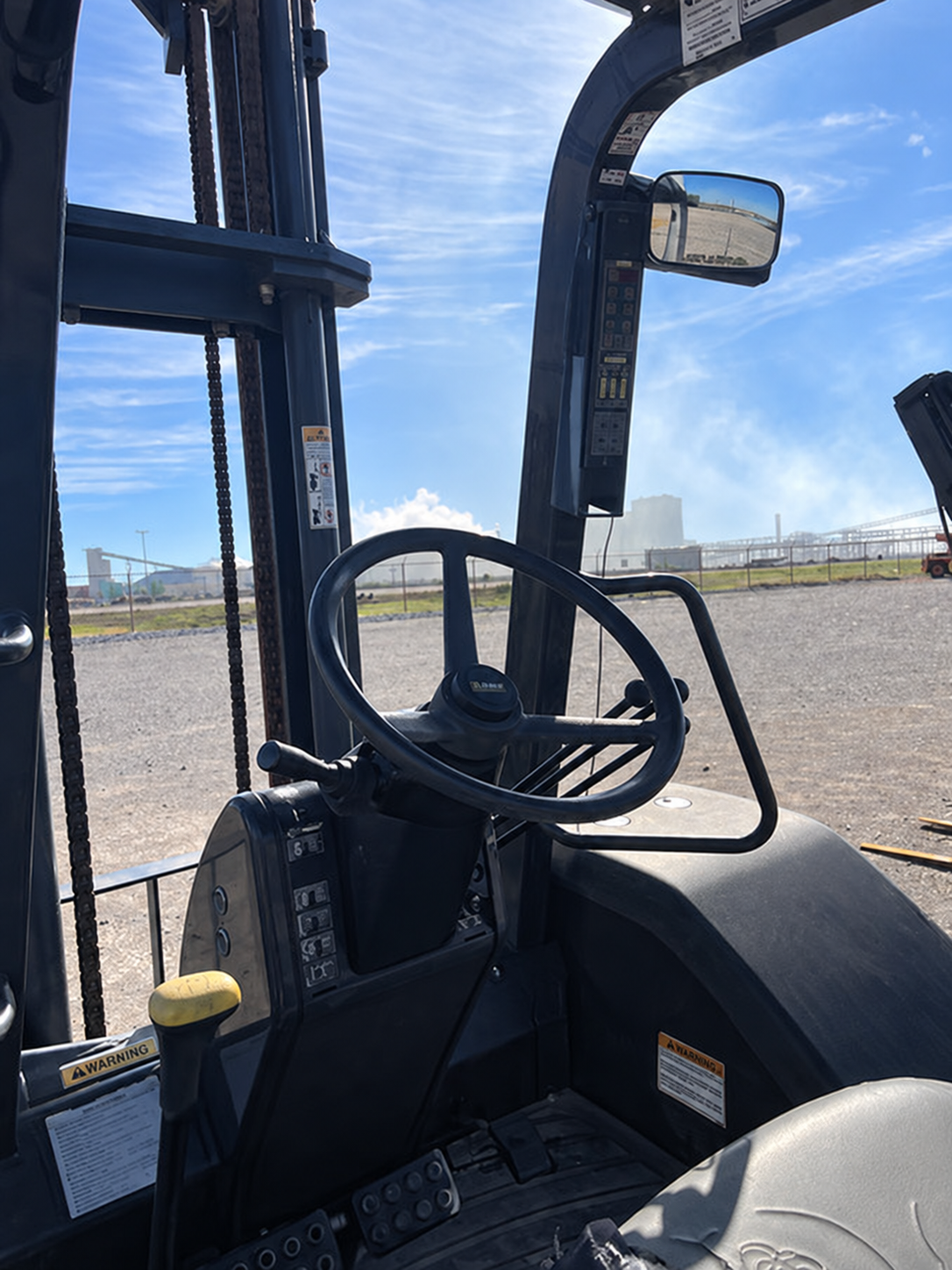 2019 Case 586H Rough Terrain Forklift - Image 5