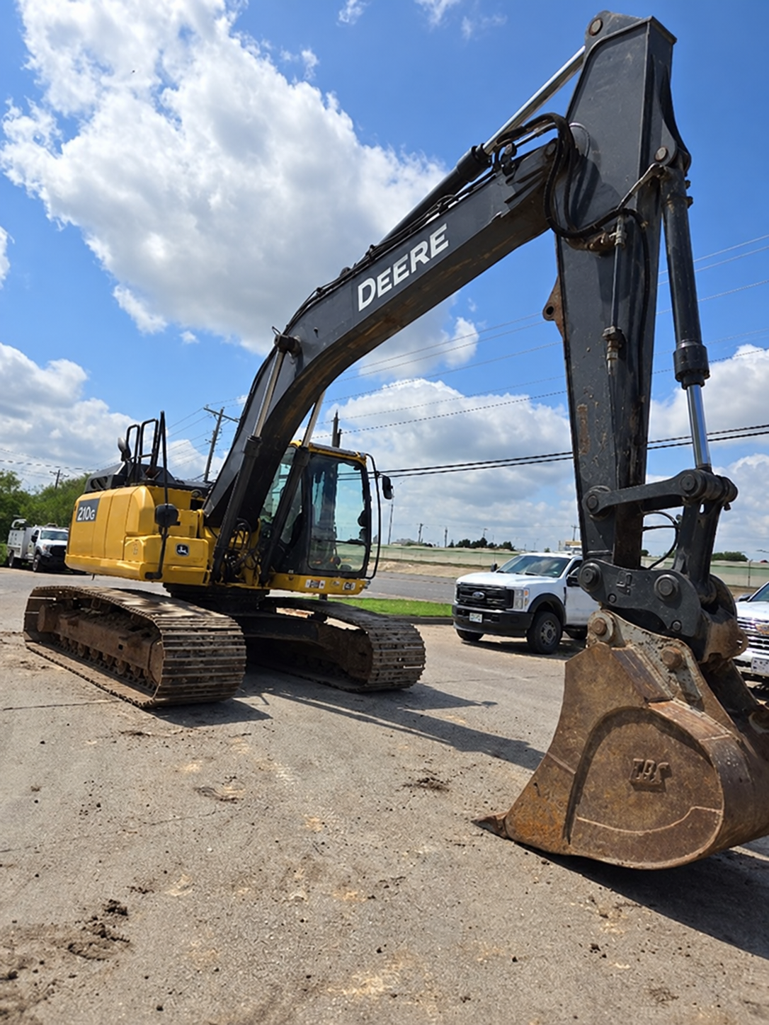 2019 Deere 210G LC Excavator