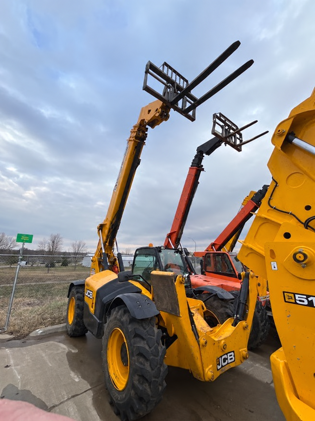 2019 JCB 510-56 Telehandler - Image 2