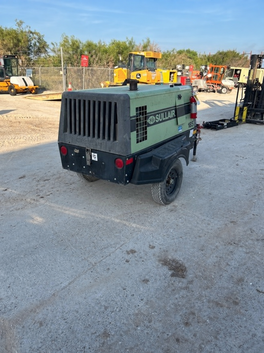 2019 Sullair 185DPQ-KU-T3 Air Compressor - Image 2