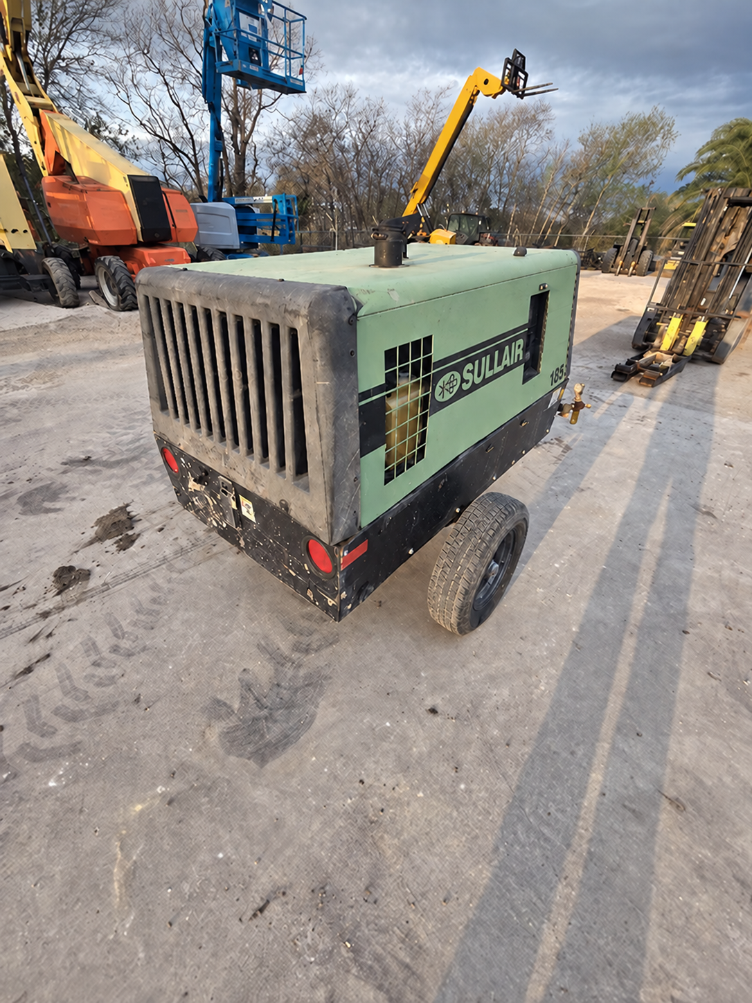 2019 Sullair 185DPQ-KU-T3 Air Compressor - Image 4