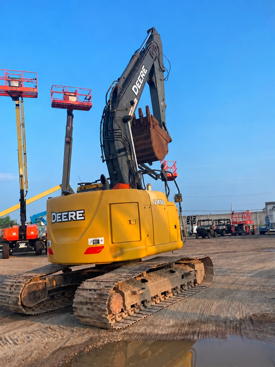 2019 Deere 245G LC Excavator