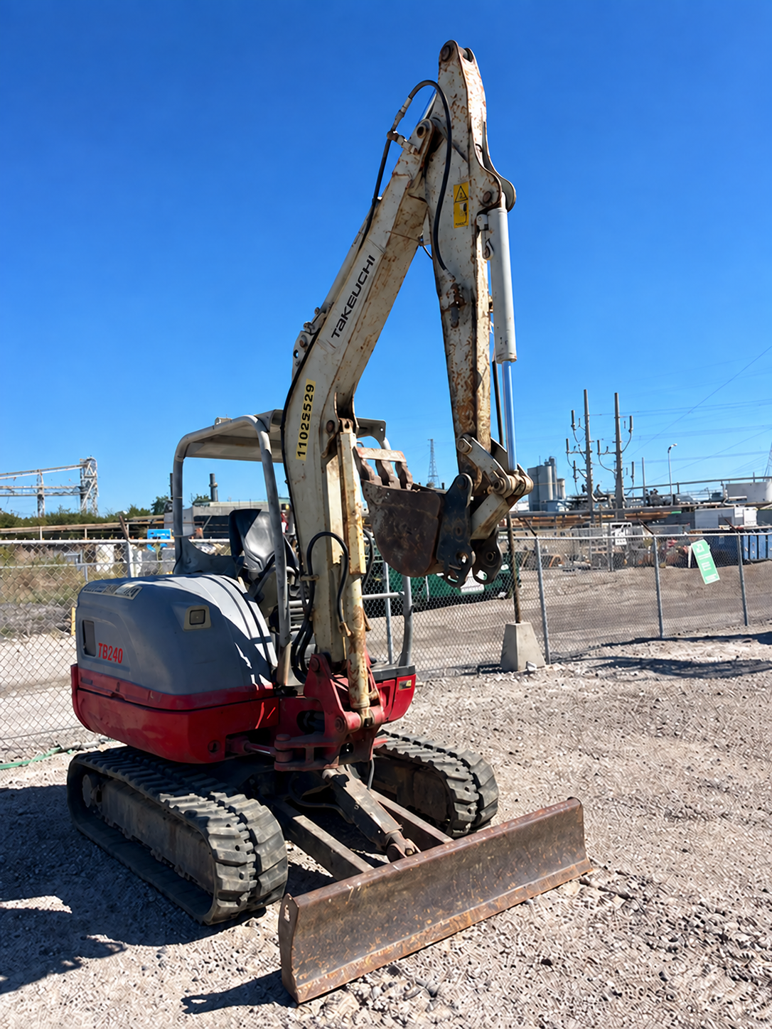 2019 Takeuchi TB240 Mini Excavator - Image 2