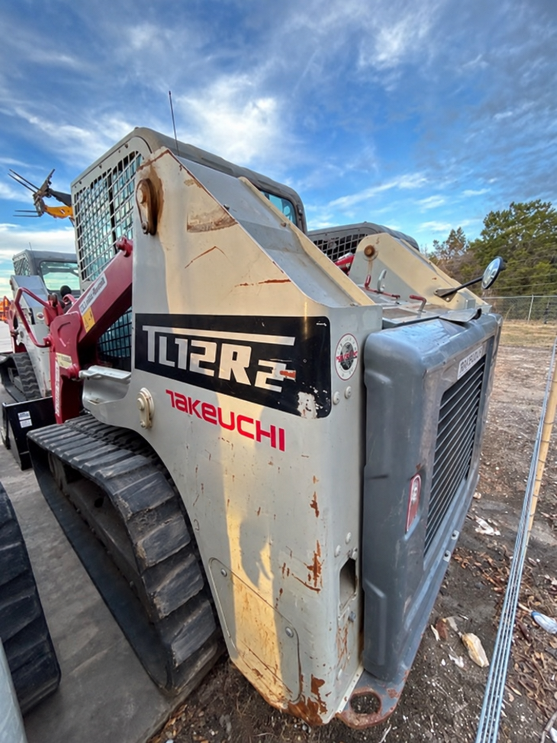 2020 Takeuchi TL12R2-CR Compact Track Loader - Image 2