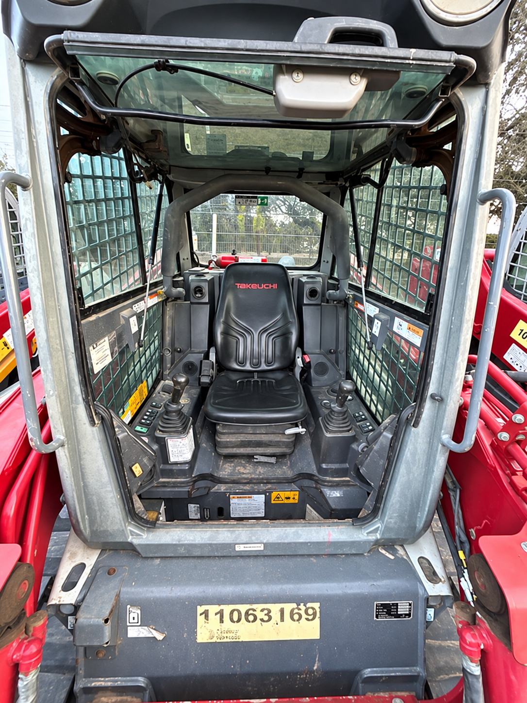 2020 Takeuchi TL12R2-CR Compact Track Loader - Image 5