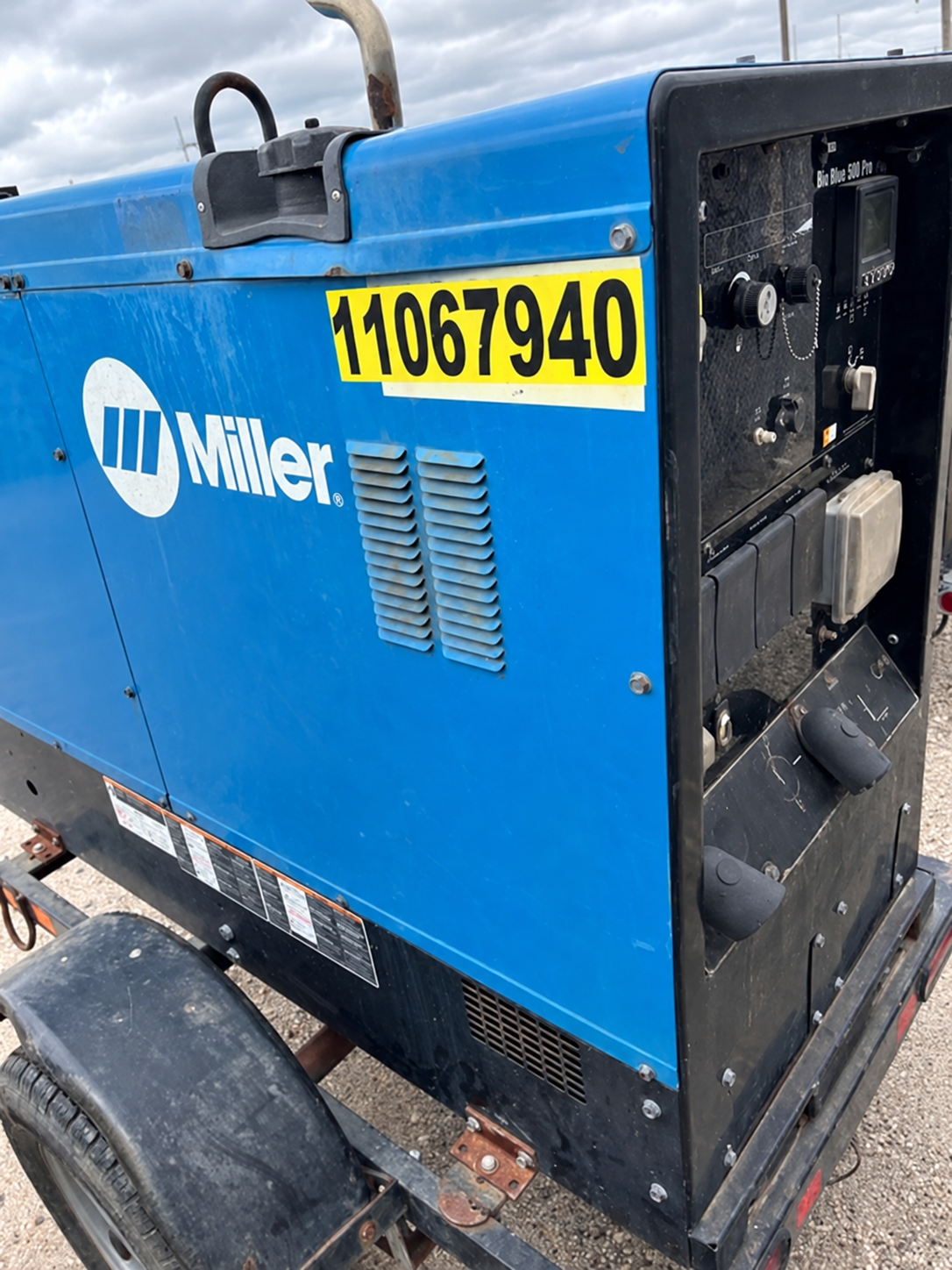 2020 Miller Big Blue 500 Pro Welder