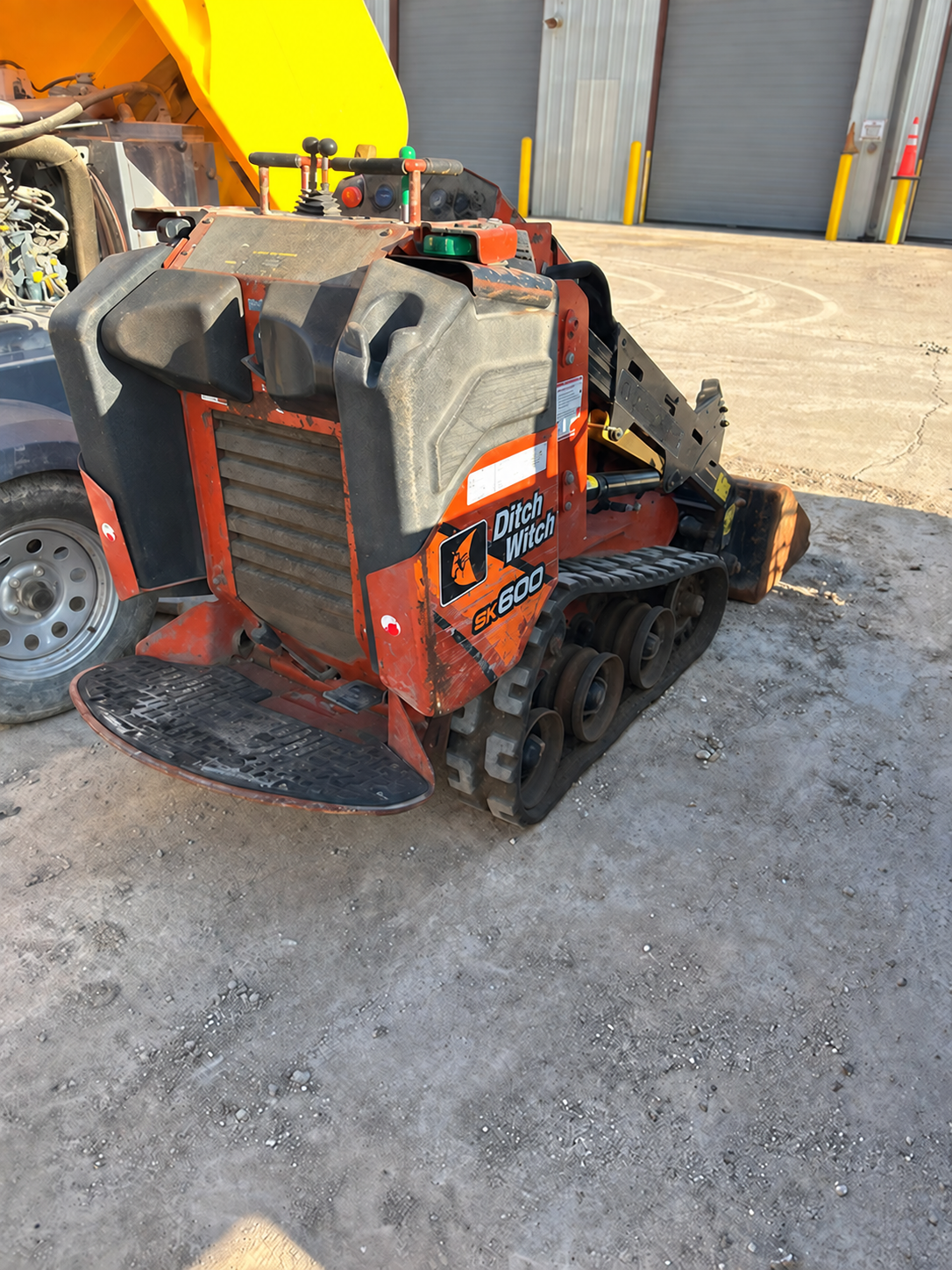 2020 Ditch Witch Compact Track Loader - Image 4