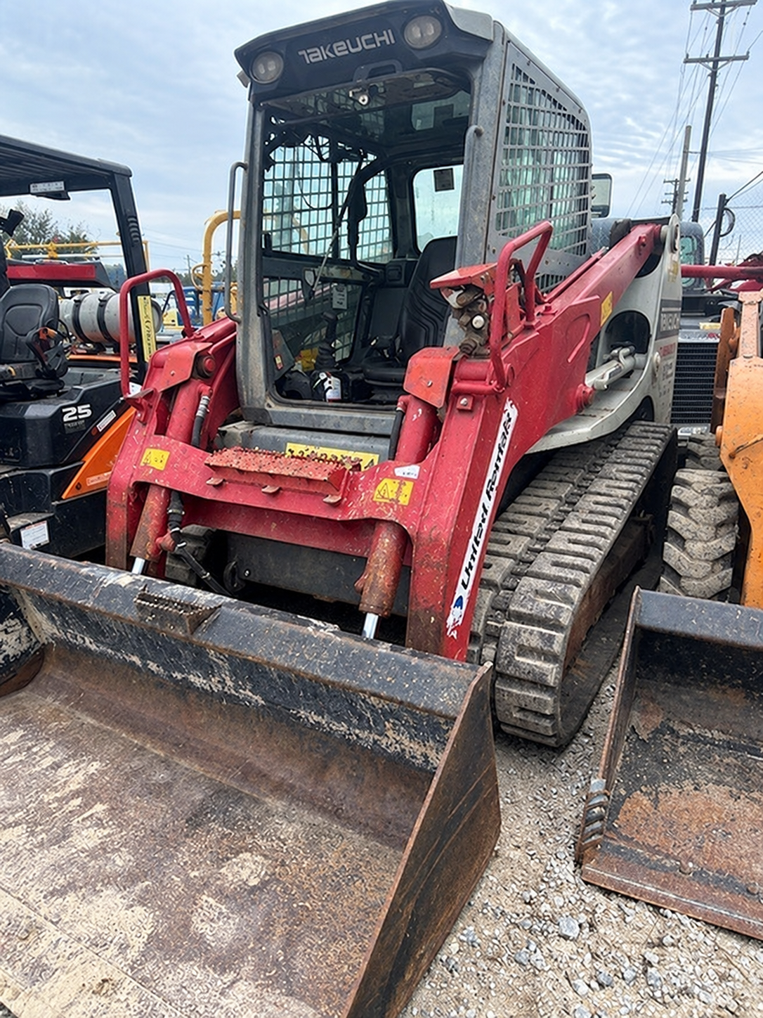 2020 Takeuchi TL12V2-CR Compact Track Loader - Image 2